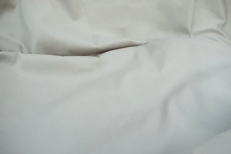 TYPEFACE #4 1000TC SATEEN SILVER DUVET COVER - Image 6