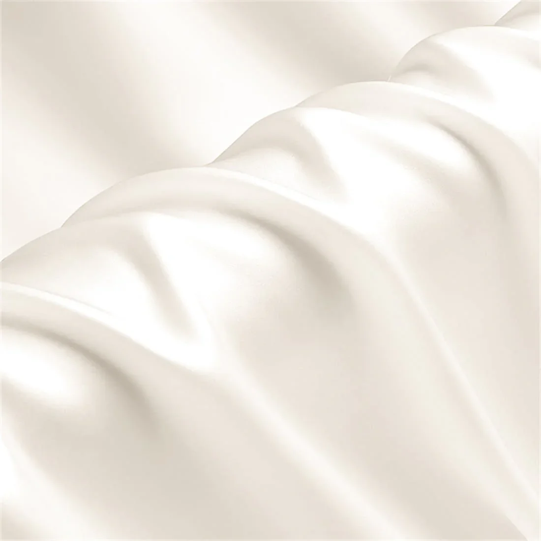 MONOGRAM SILK PILLOWCASE -  CREAM - Image 3
